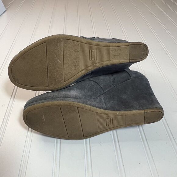 TOMS Desert Wedge Bootie Boots Gray Suede Womens Size 7.5 - Picture 9 of 14